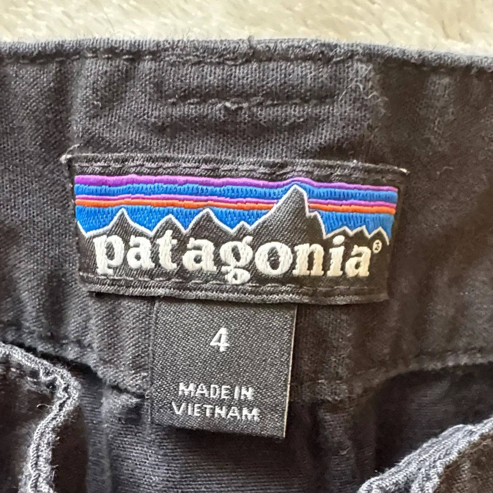 Patagonia Black Capri Pants - Picture 2 of 8